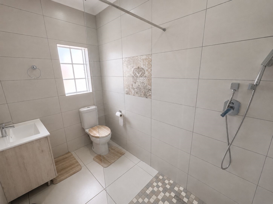 3 Bedroom Property for Sale in Waterkloof East North West